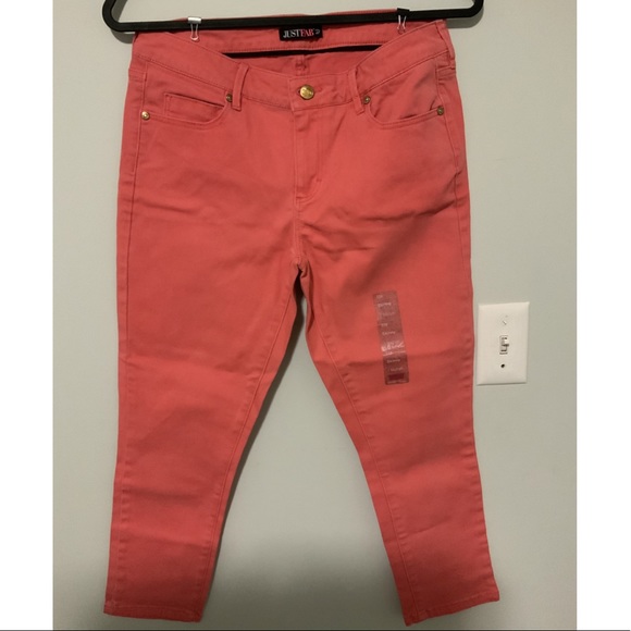 NEW! Ankle Jeans 👖| JustFab - Picture 7 of 9